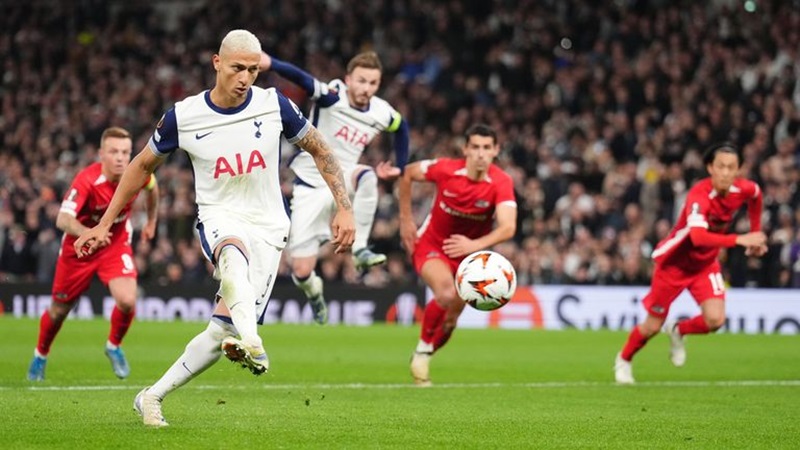 Soi kèo bóng đá AZ Alkmaar vs Tottenham